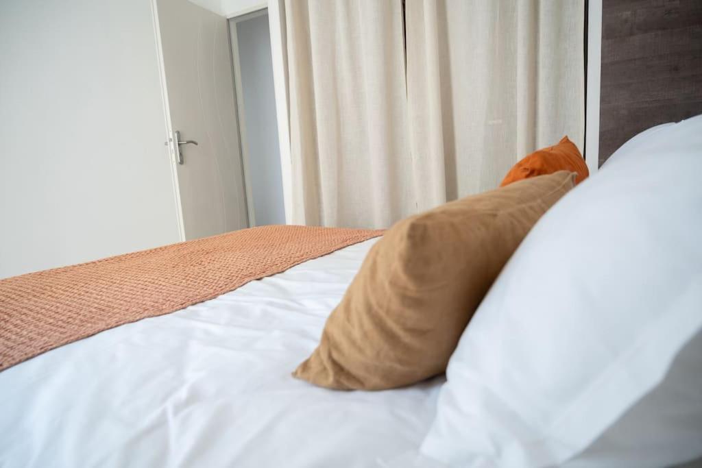 Lou Cabanot - Appartement Lumineux 3 Chambres - Parking Gratuit Безьє Екстер'єр фото