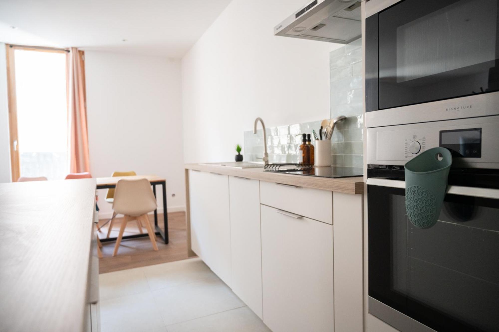 Lou Cabanot - Appartement Lumineux 3 Chambres - Parking Gratuit Безьє Екстер'єр фото